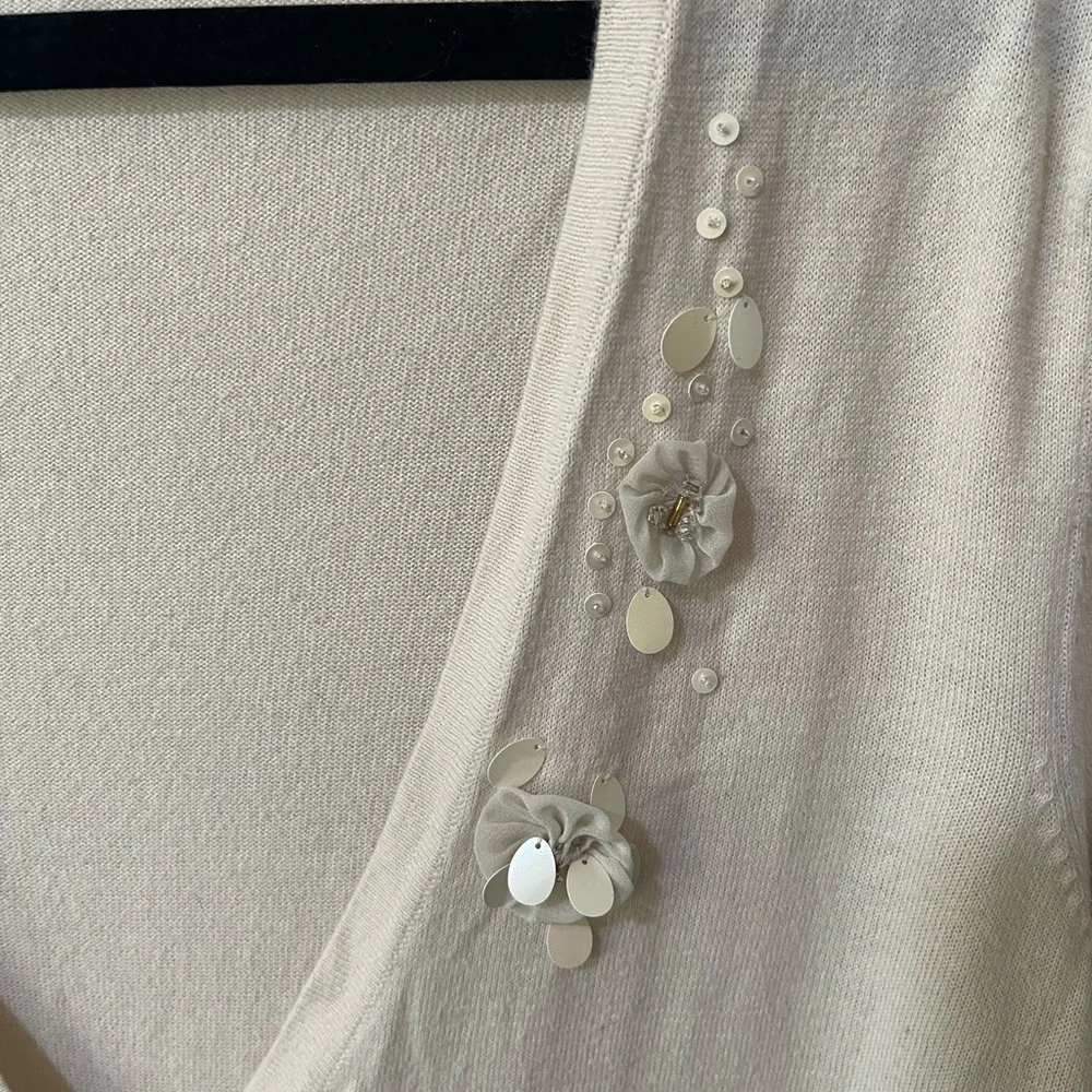 Ivory Cardigan - Picture 3 of 4